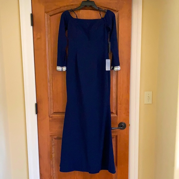 Vince Camuto Dresses & Skirts - Vince Camuto crystal cuff gown. Never worn.